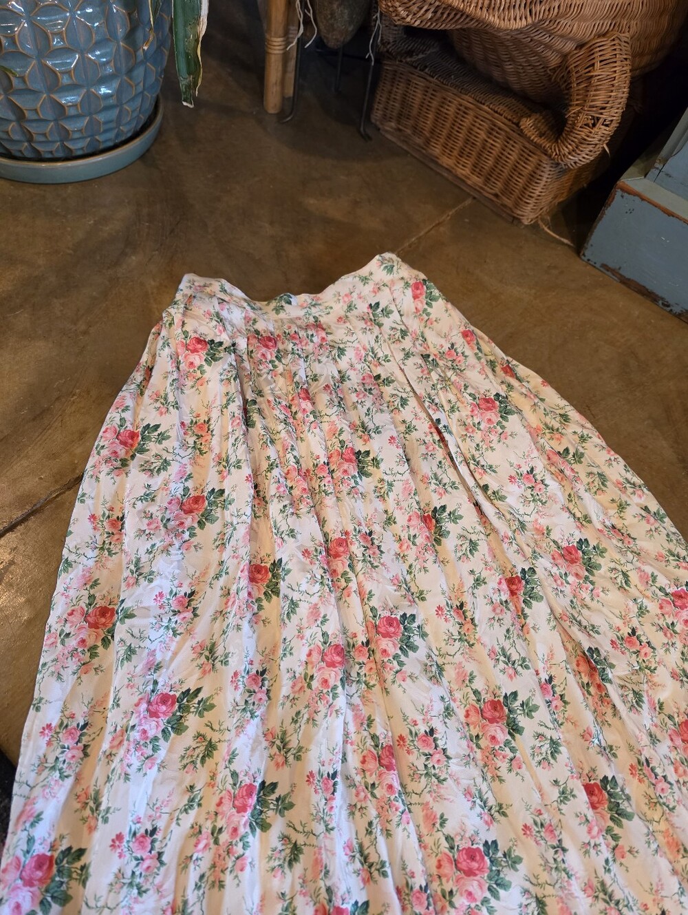 Vintage Floral 100% Silk Midi Length Flowy Skirt~27in Waist By VICTORIA ASHLEY - Picture 3 of 7